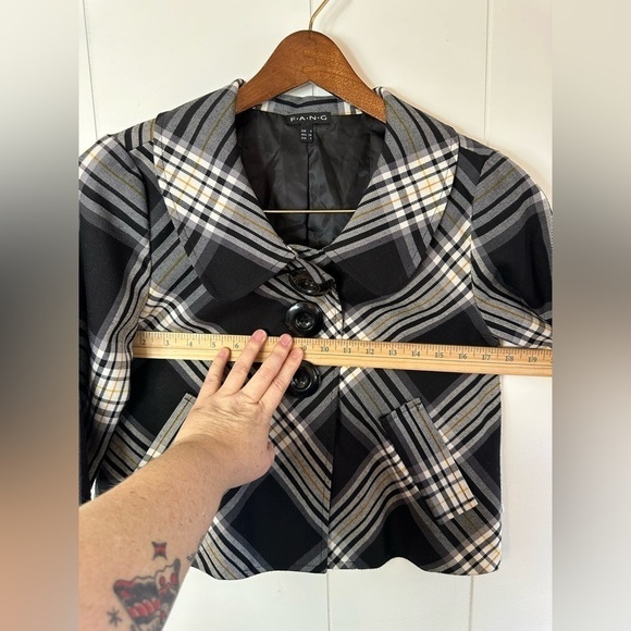 Fang Women’s Black and White Plaid Jacket Size Small - Picture 9 of 11